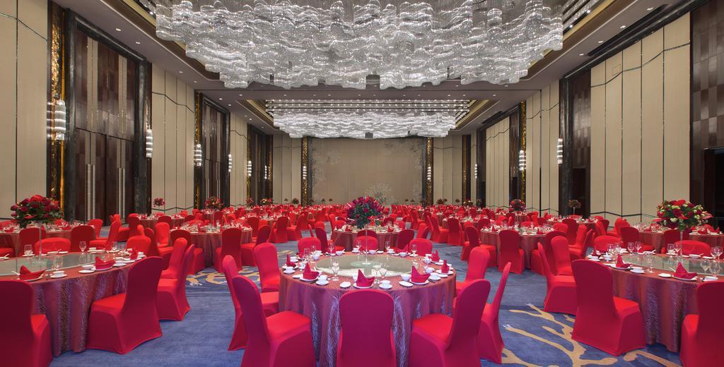 Pullman Yantai Center Hotel Bagian luar foto