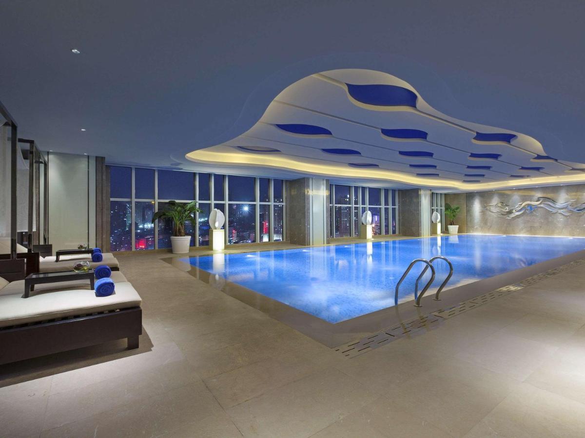Pullman Yantai Center Hotel Bagian luar foto