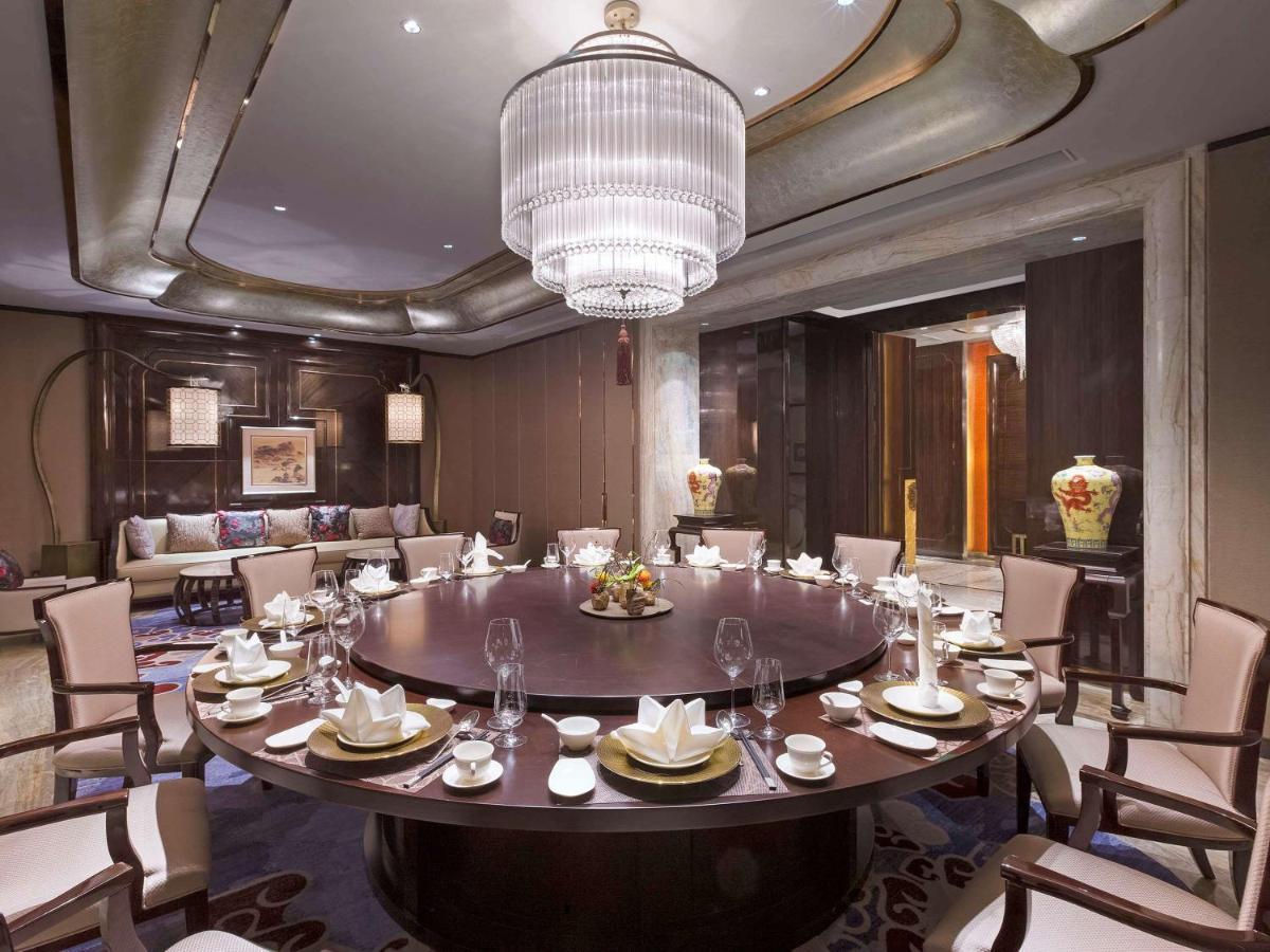 Pullman Yantai Center Hotel Bagian luar foto
