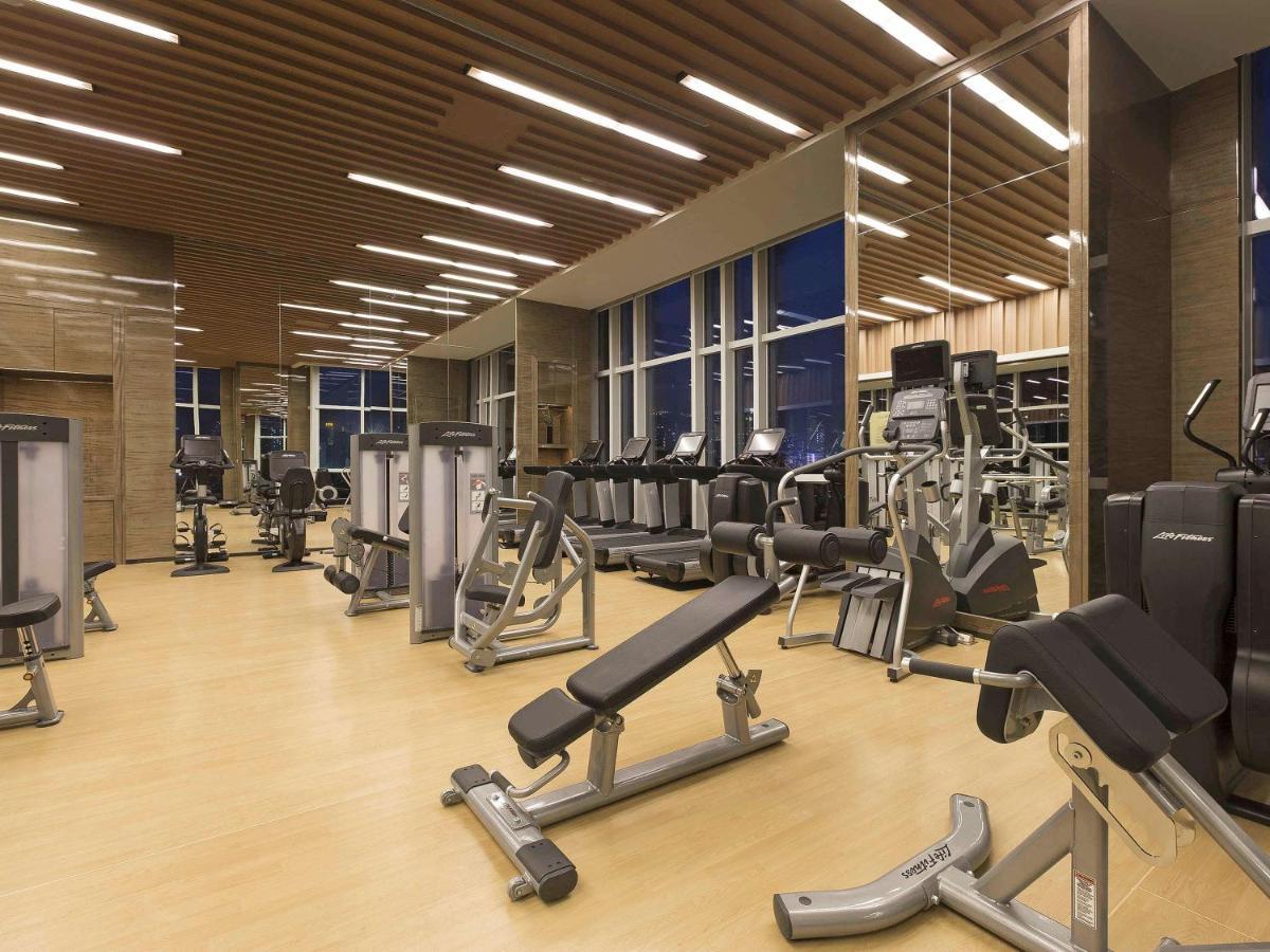 Pullman Yantai Center Hotel Bagian luar foto
