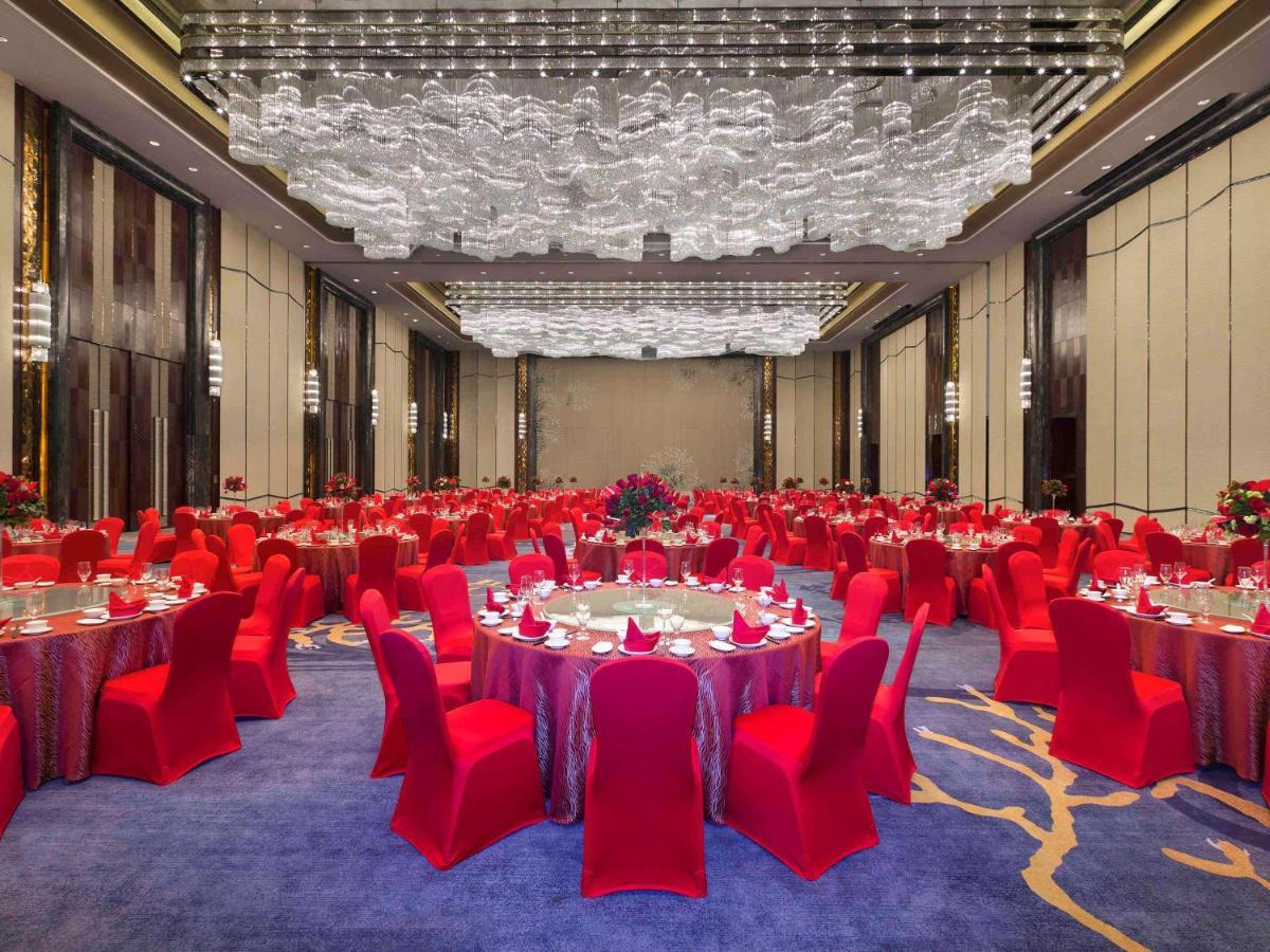 Pullman Yantai Center Hotel Bagian luar foto