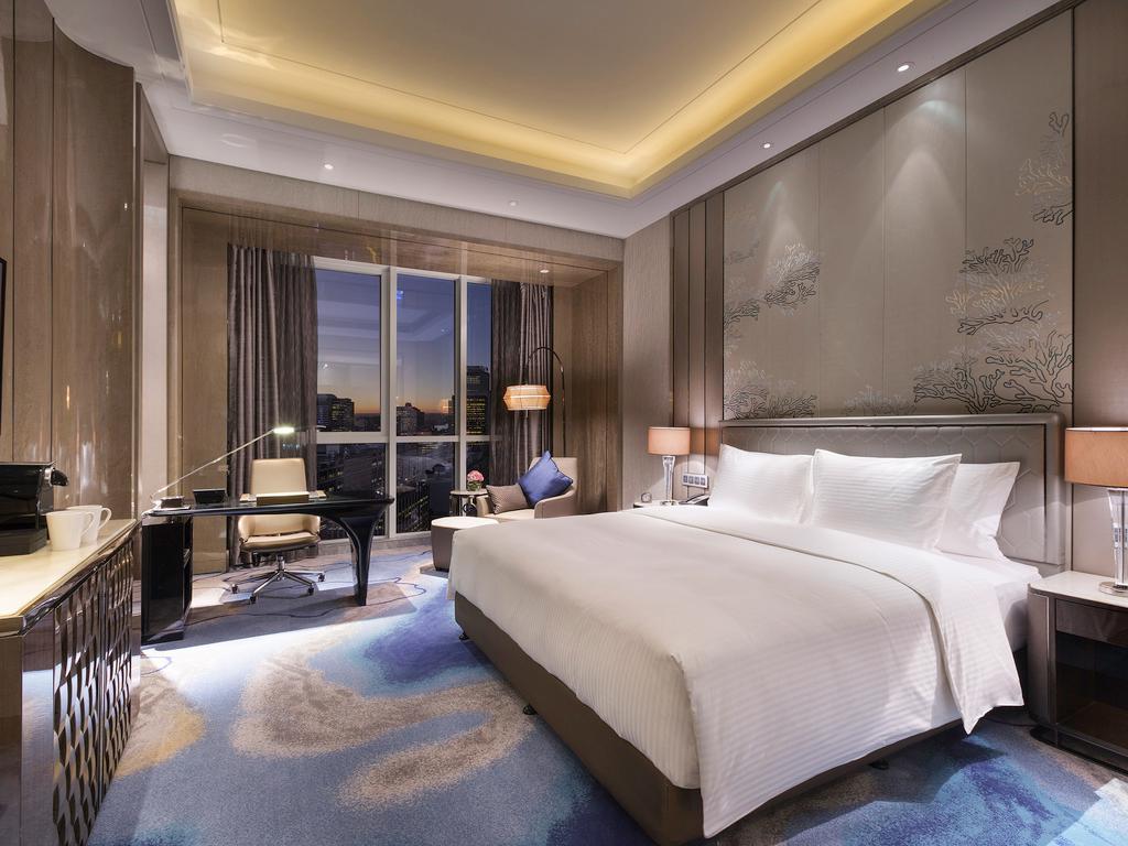 Pullman Yantai Center Hotel Bagian luar foto