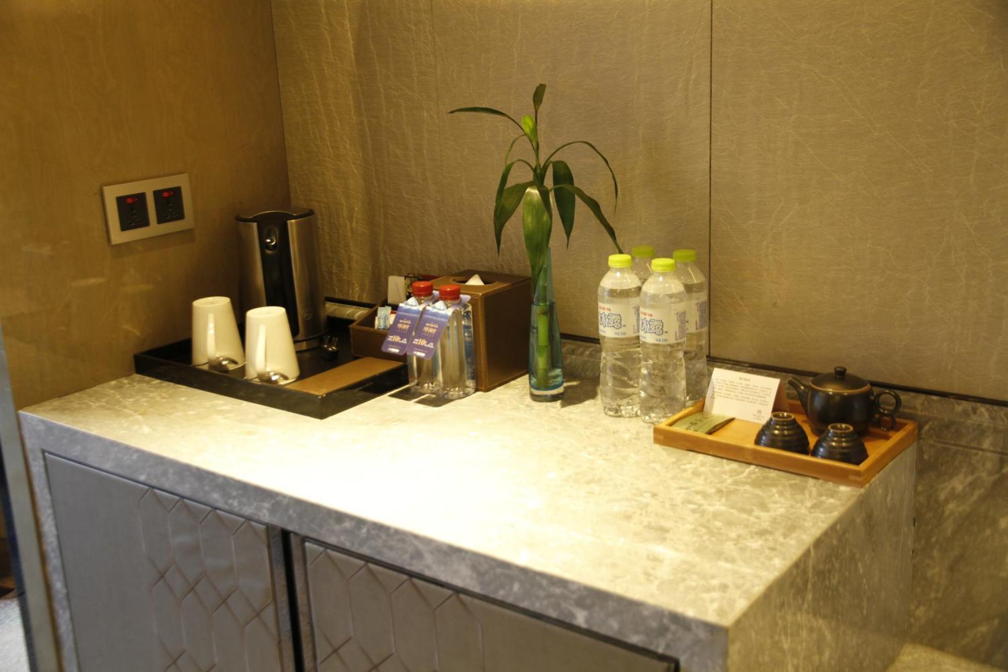 Pullman Yantai Center Hotel Bagian luar foto