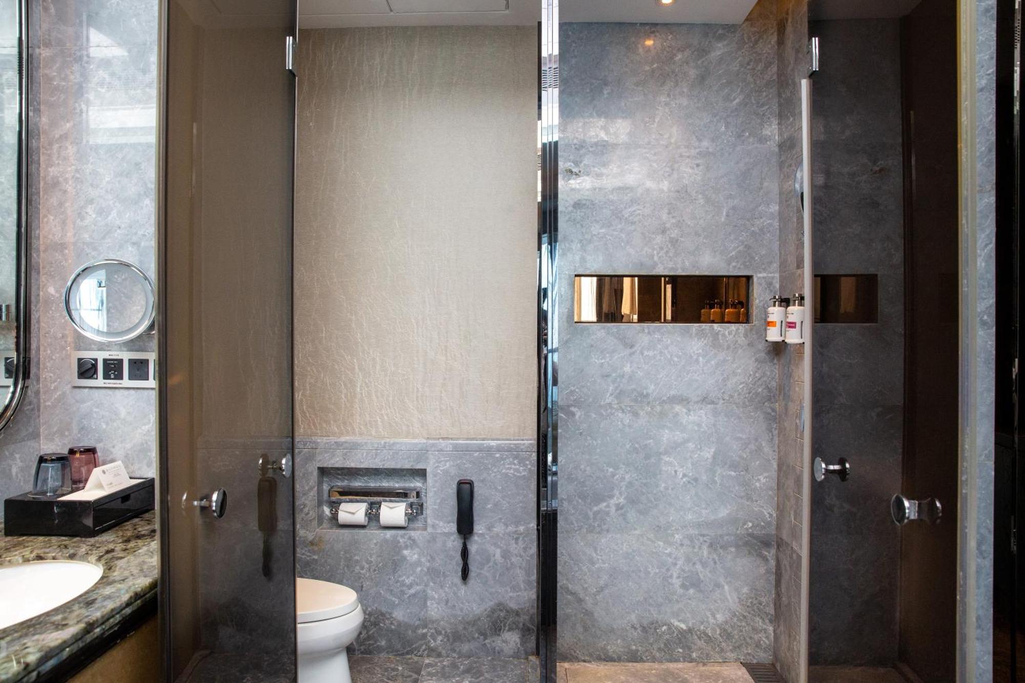 Pullman Yantai Center Hotel Bagian luar foto